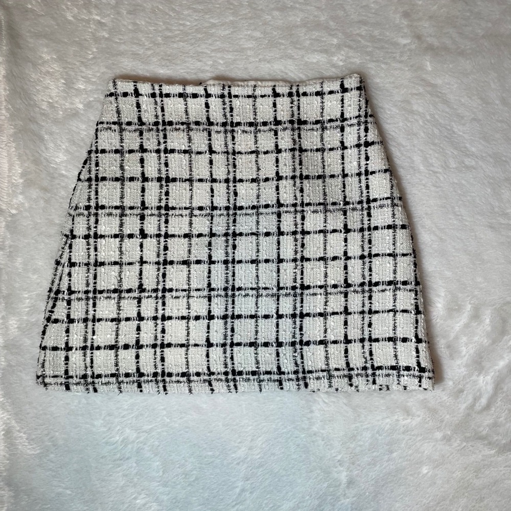 Express Womens Black White Tweed Windowpane Plaid Mini Skirt Size 6 NWT Classic